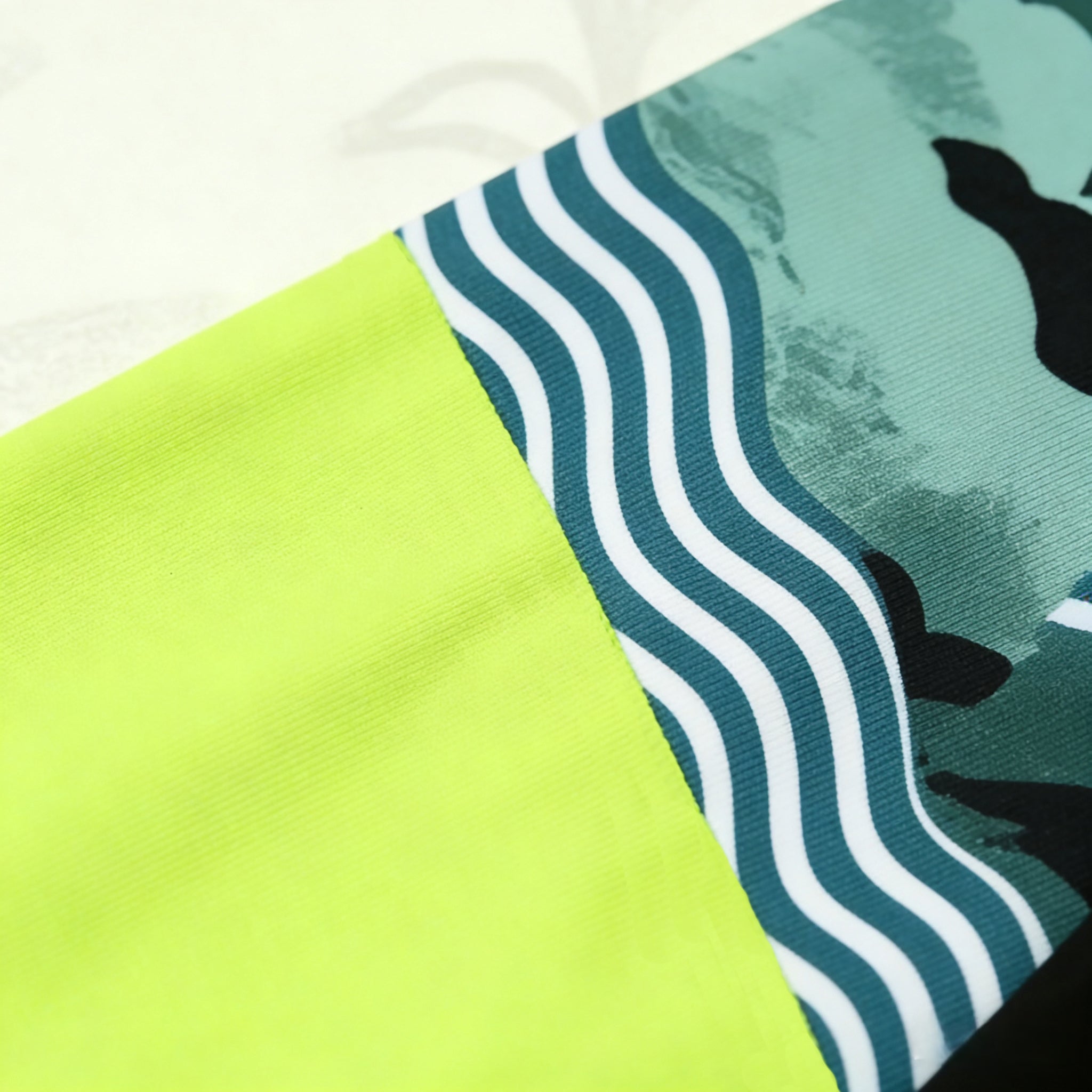 New 2PC Rashguard Set for Kids New Long Sleeve Tops + Short Quick Dry Swimwear for Boys 3-11Y